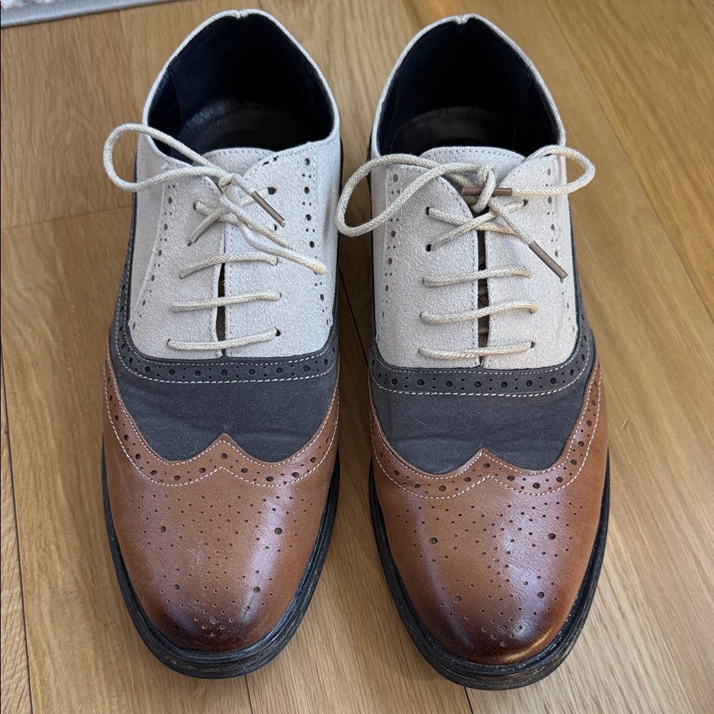 Men's Three-Tone Wingtip Oxford Shoes - Brown, Gray & Cream